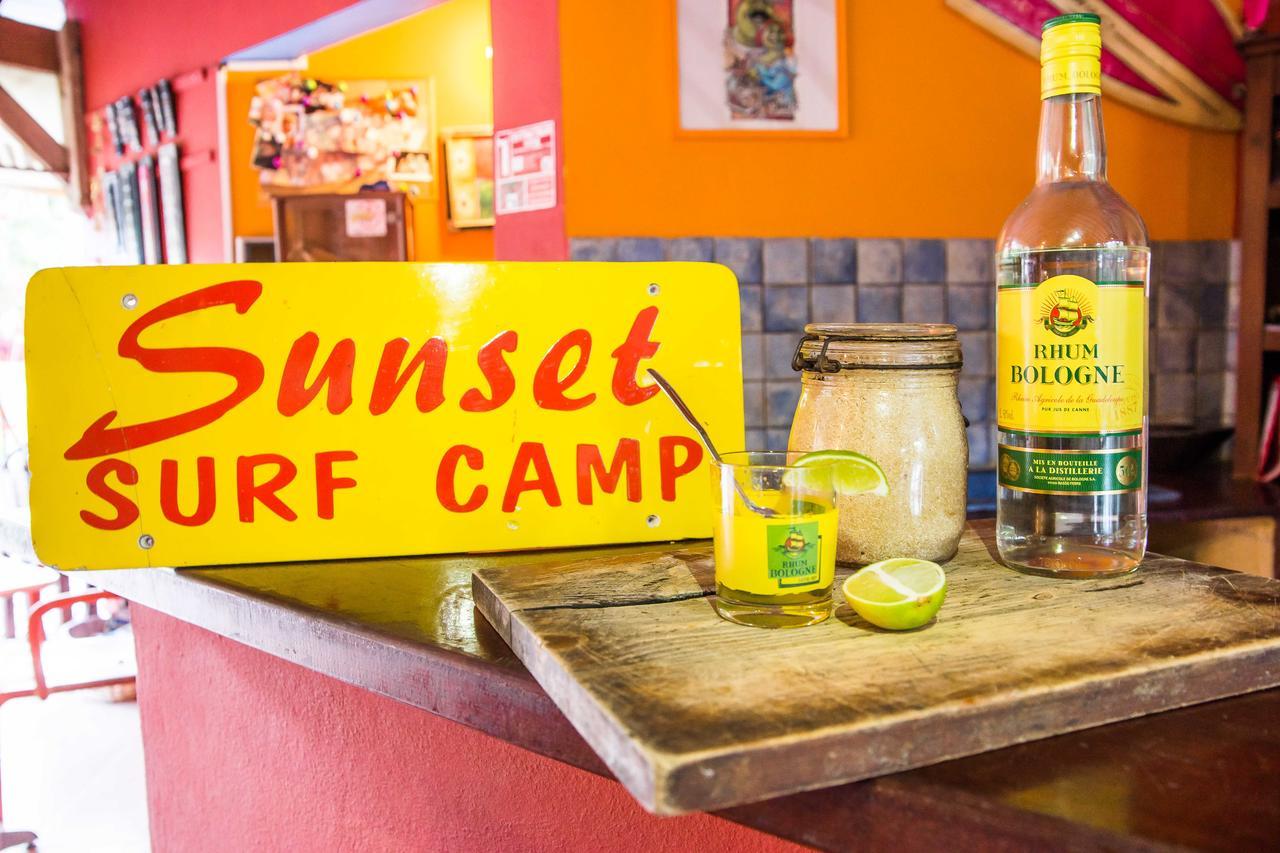 Хостел Sunset Surf Camp Сен-Франсуа Экстерьер фото